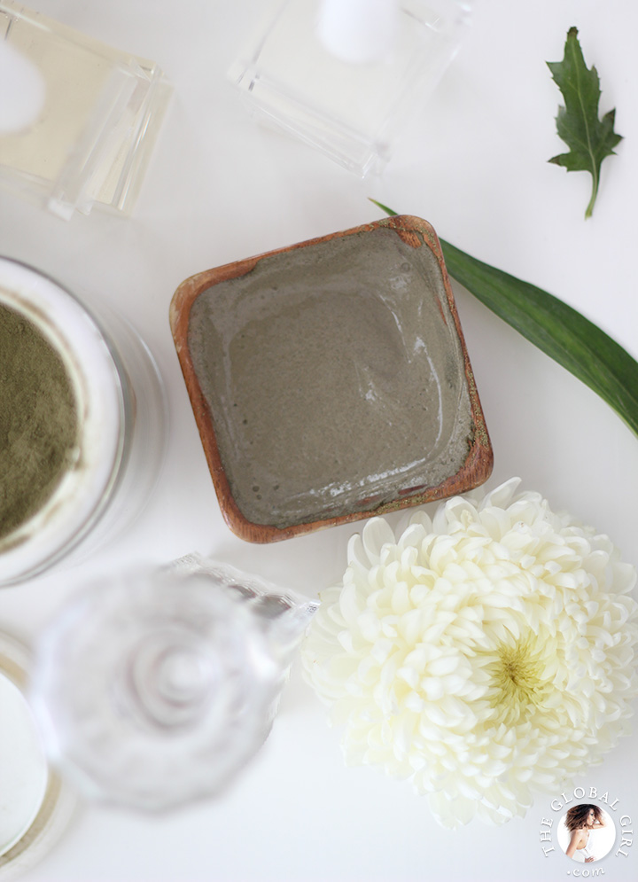 The Global Girl Beauty: Ndoema shares her secret DIY Purifying Facial Mask recipe. The star ingredient is French green Montmorillonite clay. Amazing to keep problem skin blemish-free.