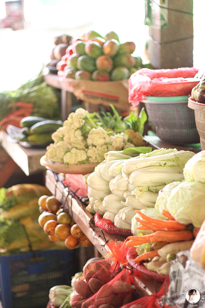 The Global Girl Travel: A Stroll through Candi Kuning, Bali's colorful traditional market.