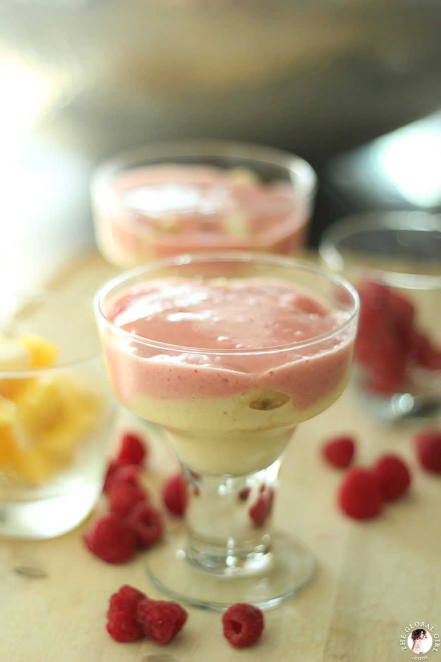 banana-ice-cream-raspberry-pineapple-raw-vegan-the-global-girl-theglobalgirl-09