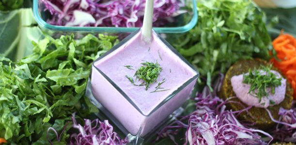 The Global Girl Raw Food Recipes: Antioxidant-Packed Creamy Vegan Dip. 100% raw, vegan, dairy free and gluten free.