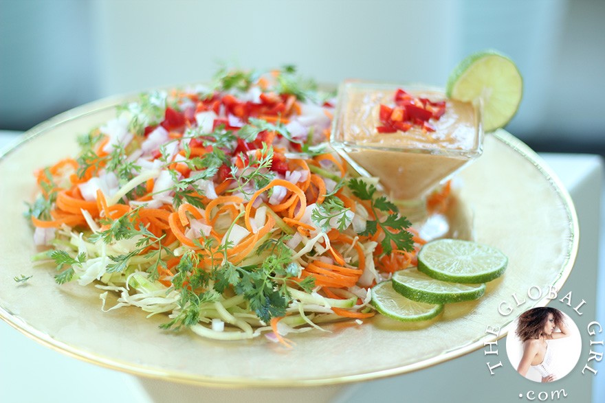 The Global Girl Raw Food Recipes: Cucumber pasta with Indonesian peanut sauce. Super light yet filling. A great healthy lunch or dinner recipe that's 100% raw, vegan, dairy free, gluten free, wheat free and oil free.