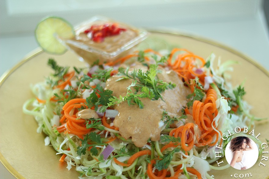 The Global Girl Raw Food Recipes: Cucumber pasta with Indonesian peanut sauce. Super light yet filling. A great healthy lunch or dinner recipe that's 100% raw, vegan, dairy free, gluten free, wheat free and oil free.