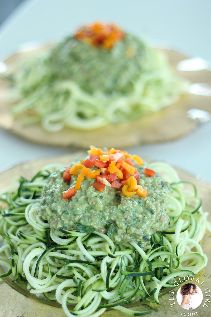 The Global Girl Raw Food Recipes: Raw vegan avocado basil sauce over zucchini noodles.